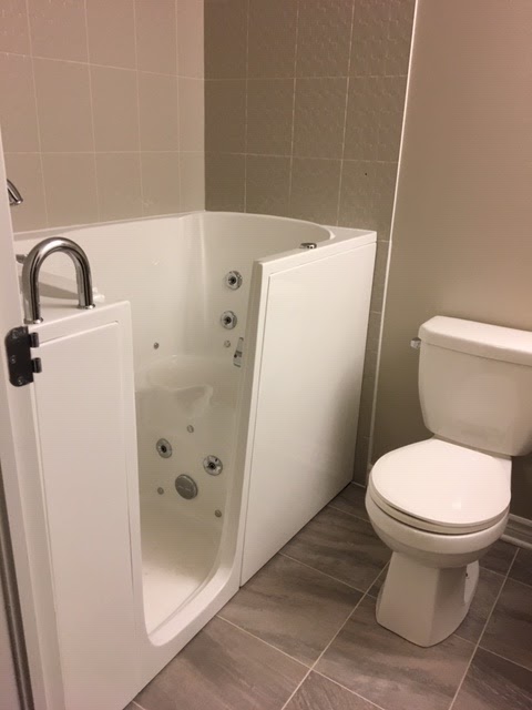 Walk in Tub Ottawa | 323 Coventry Rd, Ottawa, ON K1K 3X6, Canada | Phone: (613) 299-5522