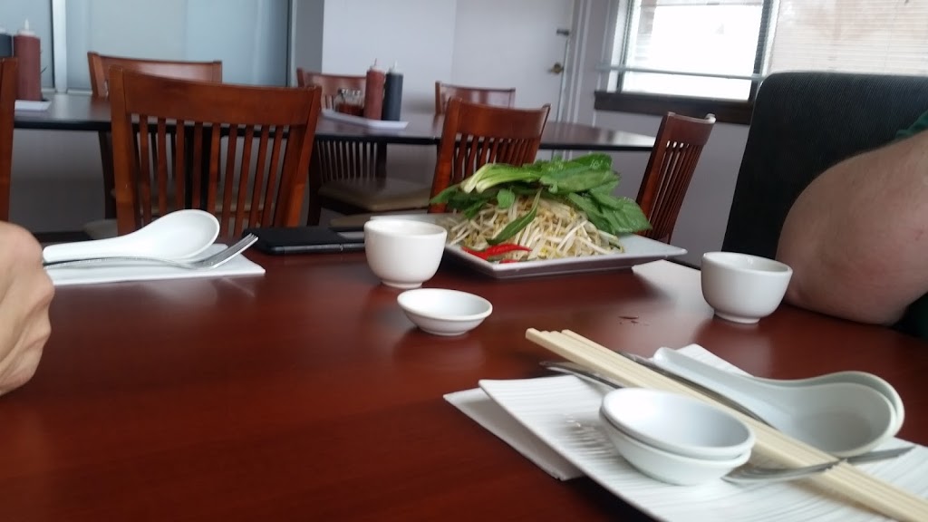 Made Pho You | 130 Queenston Rd, Hamilton, ON L8K 1G6, Canada | Phone: (905) 549-0393