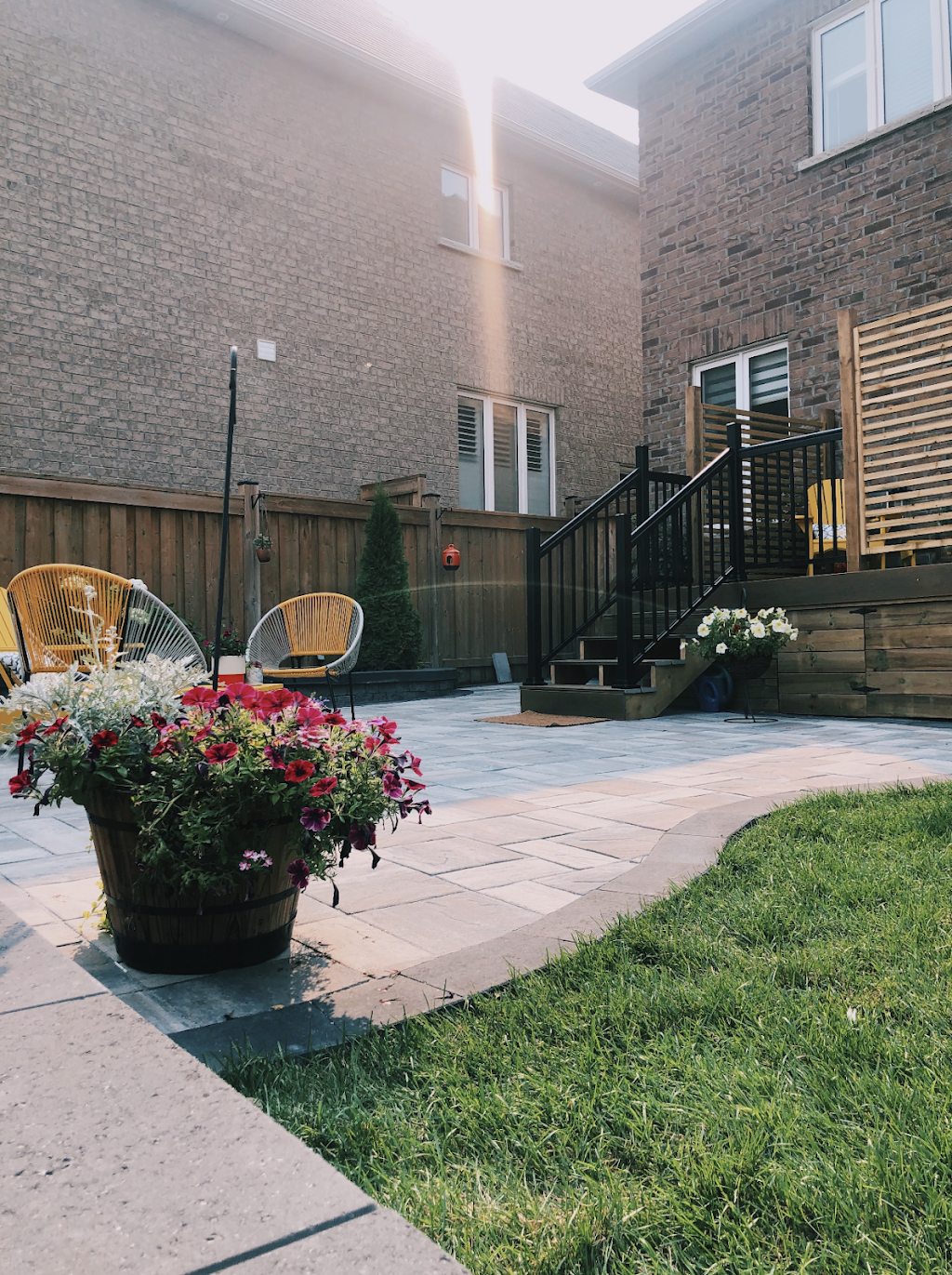 Hardscape Toronto Inc. | 138 Folkstone Crescent, Brampton, ON L6T 3M5, Canada | Phone: (416) 948-3334