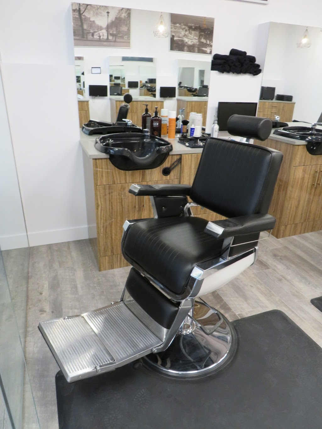 City Barber Windermere | 5590 Windermere Blvd, Edmonton, AB T6W 2Z8, Canada | Phone: (780) 758-7723