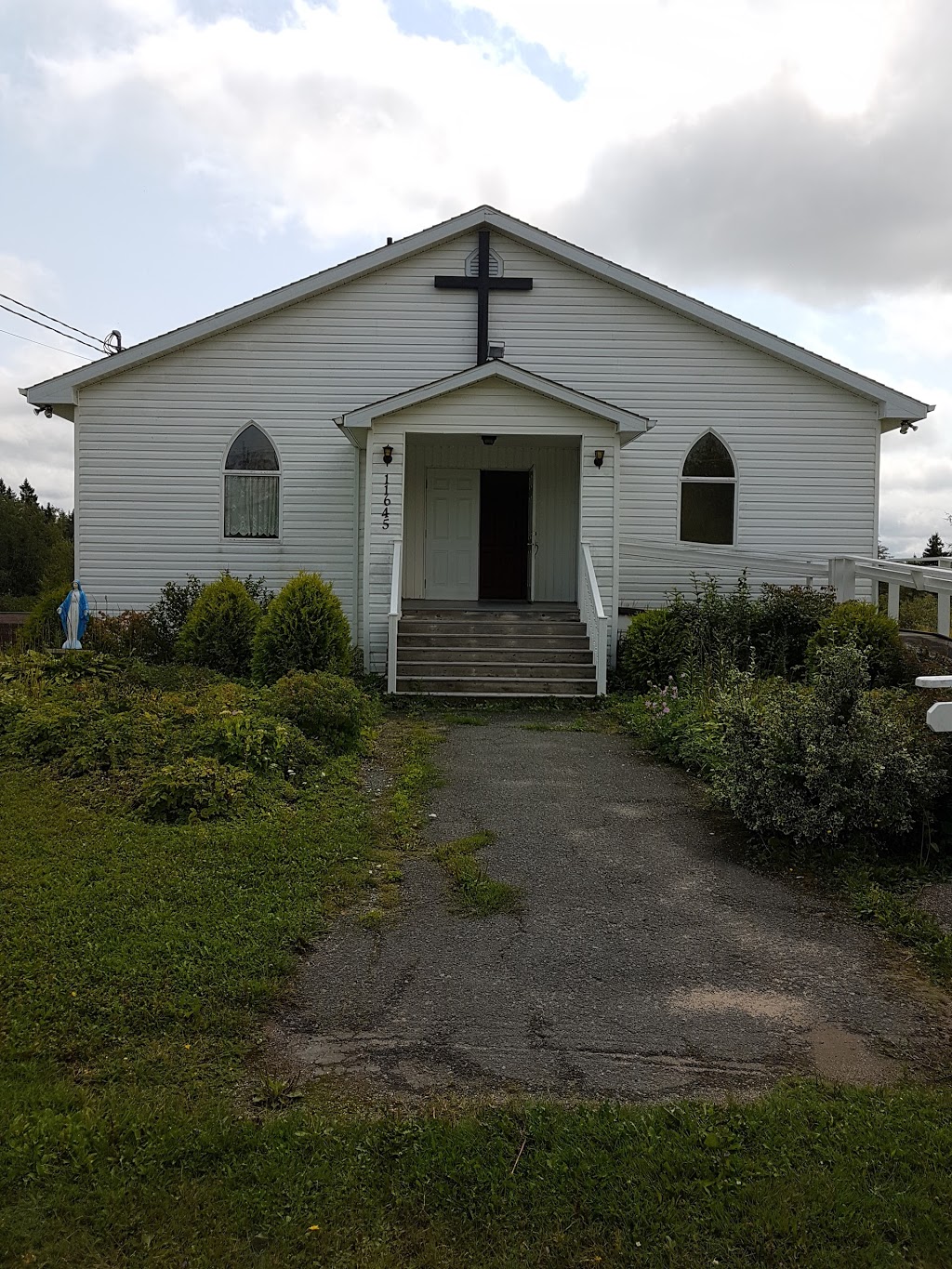 Holy Cross Catholic Mission Church | 11645 NS-224, Middle Musquodoboit, NS B0N 1X0, Canada | Phone: (902) 384-3314