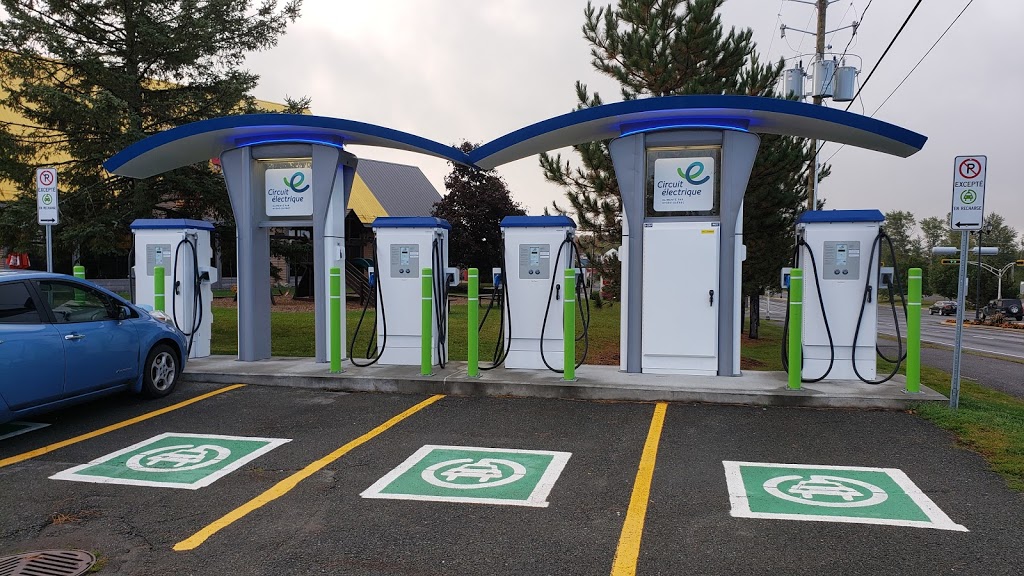 Circuit électrique Charging Station | 100 Boulevard de Bromont, Bromont, QC J2L 2K1, Canada | Phone: (800) 686-9243