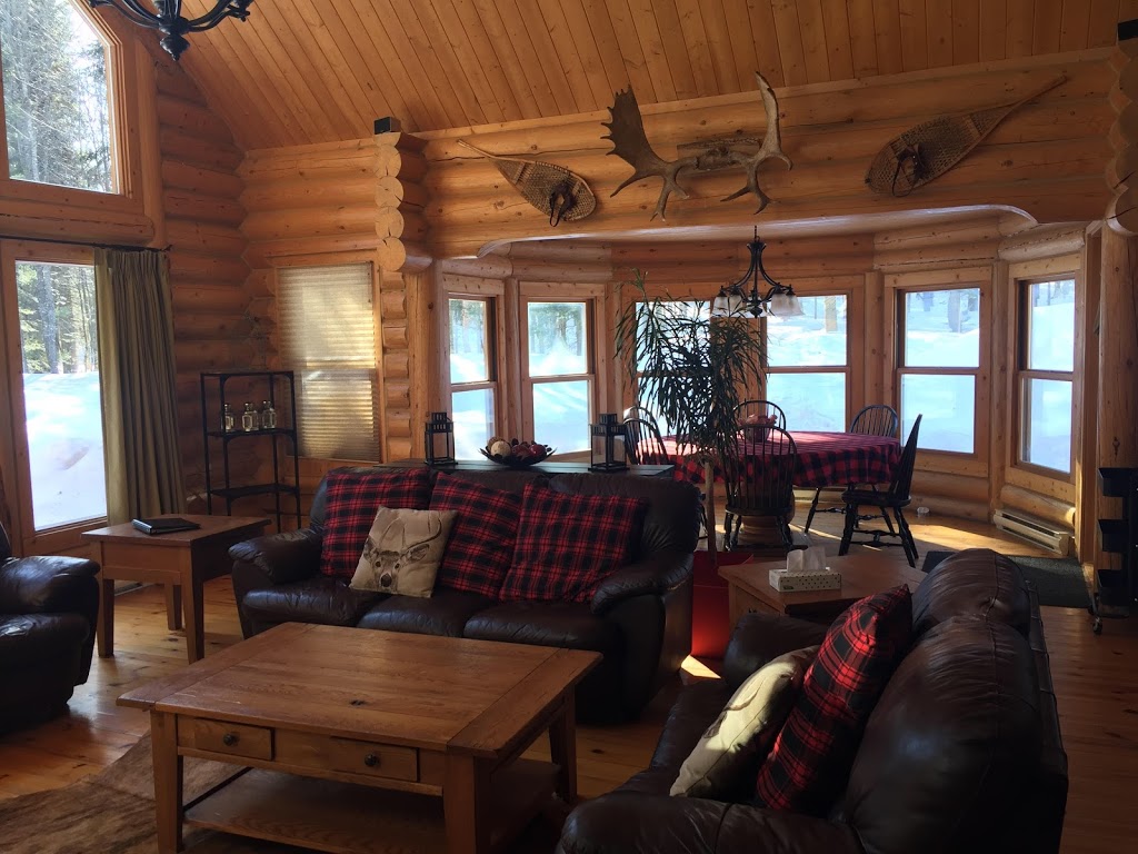 Fiddler Lake Resort - Chalet 7 | Mille-Isles, QC J0R 1A0, Canada