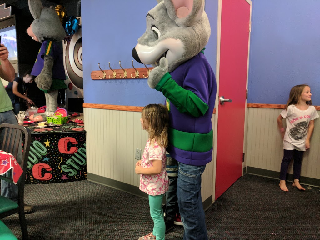 Chuck E. Cheese | 2612 32 St NE, Calgary, AB T1Y 7L8, Canada | Phone: (403) 294-0112