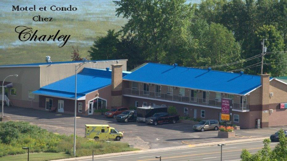 Motel Et Condo Chez Charley | 9650 Boulevard Sainte-Anne, Sainte-Anne-de-Beaupré, QC G0A 3C0, Canada | Phone: (418) 827-5837