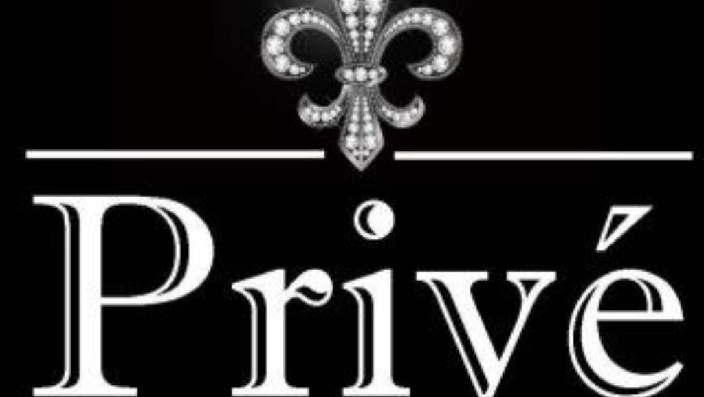 Prive Mouldings | 4 Racine Rd, Etobicoke, ON M9W 5W7, Canada | Phone: (416) 745-3003