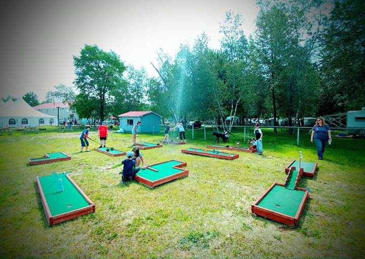 Mini Golf Mobile (location de parcours de mini-putt portatifs) | 2445 Av. du Lac, Terrebonne, QC J6X 4B6, Canada | Phone: (514) 777-4138