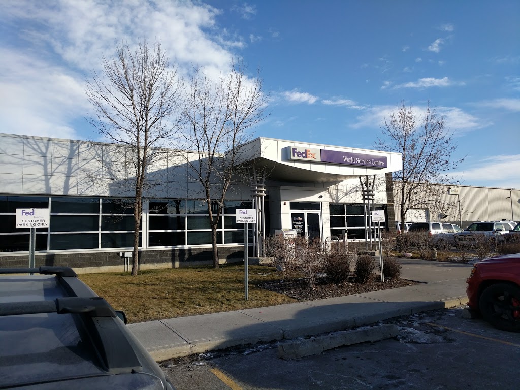 FedEx Ship Centre | 24 Aero Dr NE, Calgary, AB T2E 8Z9, Canada | Phone: (800) 463-3339