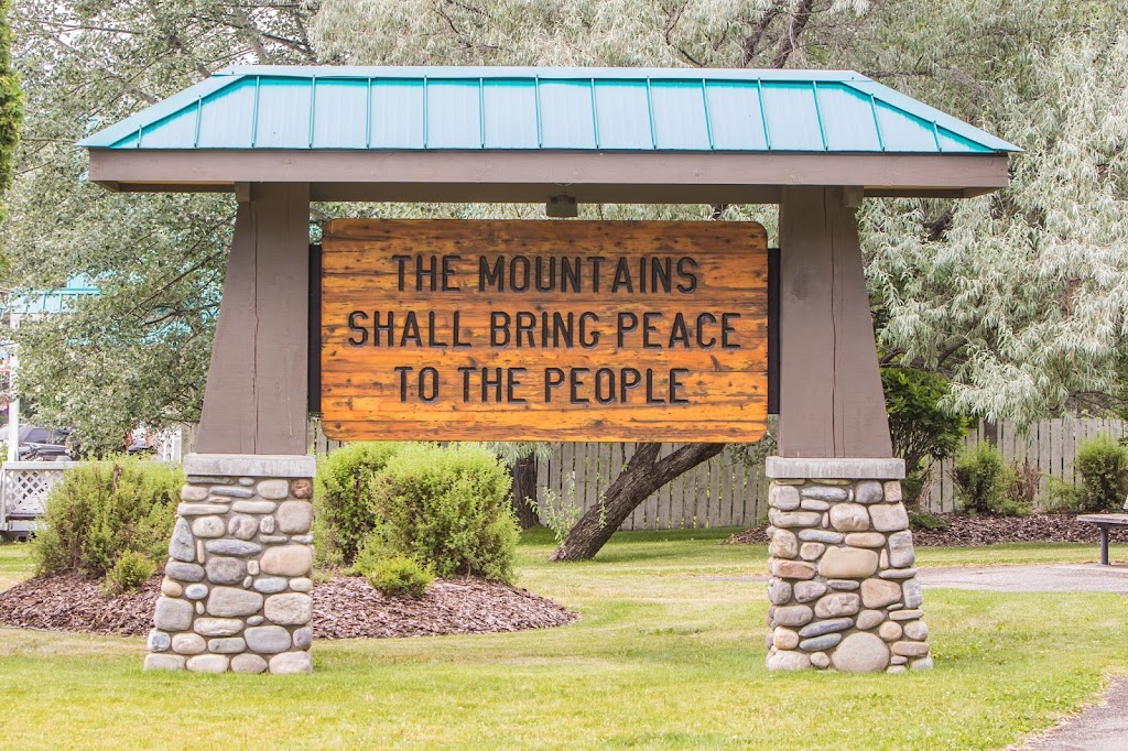 Radium Hot Springs Visitor Centre | 7556 Main St E, Radium Hot Springs, BC V0A 1M0, Canada | Phone: (250) 347-9331