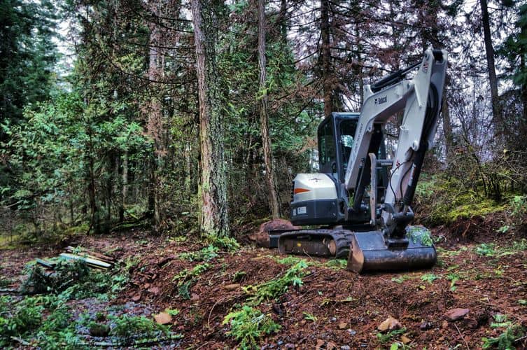 Island Efficient Excavating | 421 Ninth St, Nanaimo, BC V9R 4J5, Canada | Phone: (250) 755-1865