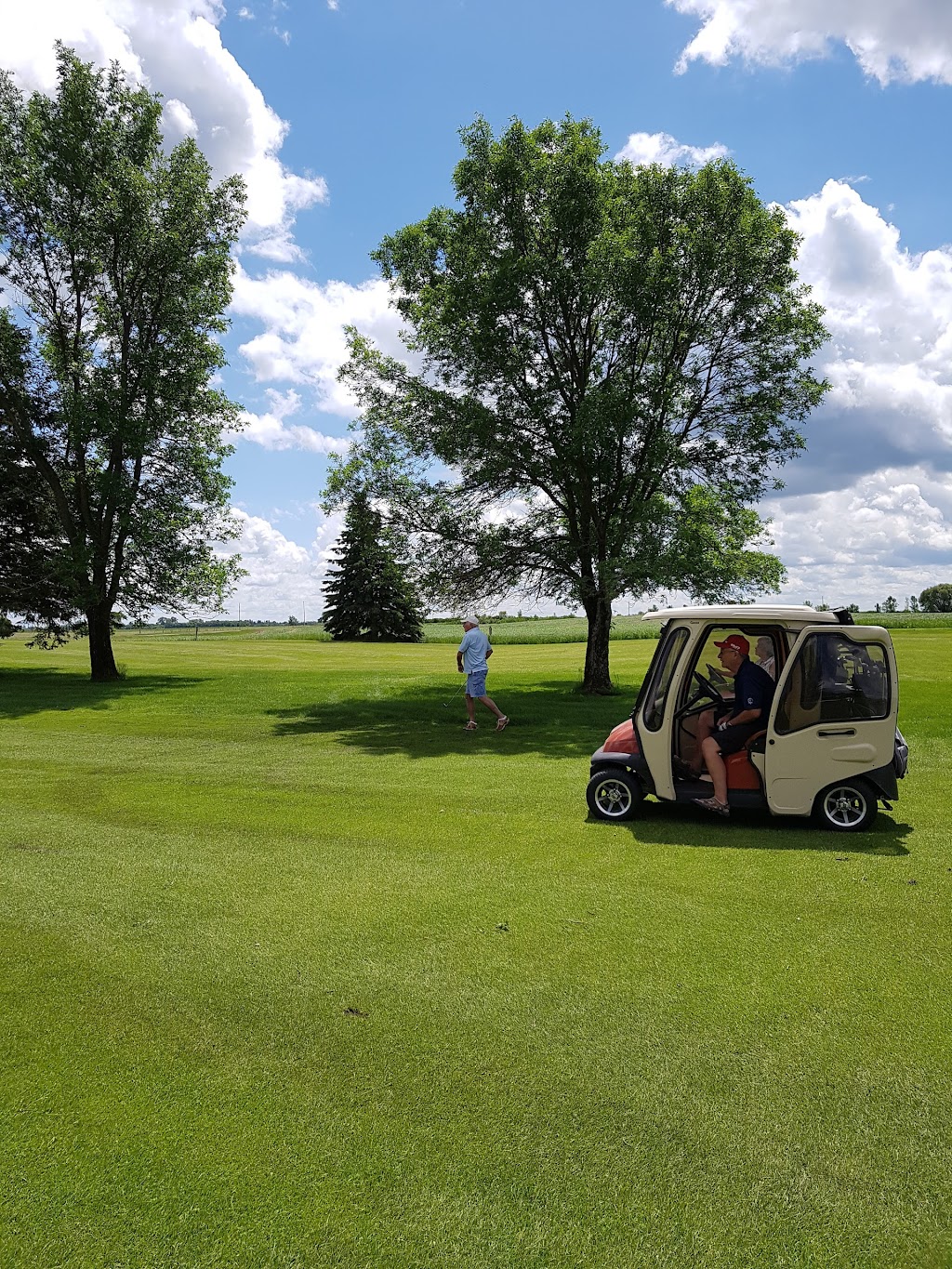 Glenboro Golf & Country Club | Glenboro, MB R0K 0X0, Canada | Phone: (888) 827-2856