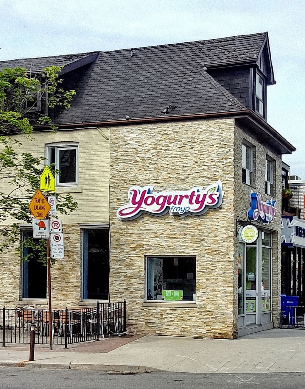 Yogurtys | 2203 Bloor St W, Toronto, ON M6S 1N5, Canada | Phone: (416) 767-6409