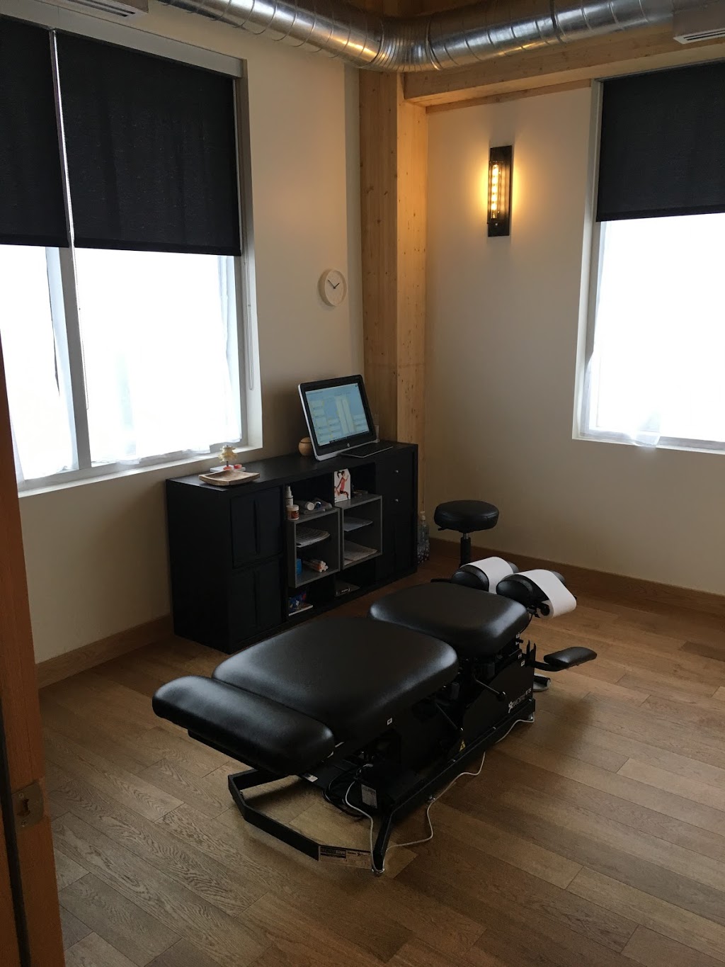 Dre Kim Pominville, chiropraticienne DC | 995 R. Maher bureau 101, Saint-Jérôme, QC J5L 0A8, Canada | Phone: (450) 304-2223