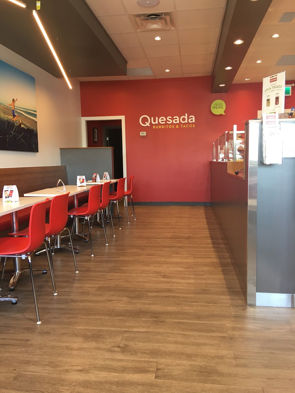 Quesada Burritos & Tacos | 420 Big Rock Ln, Okotoks, AB T0L 1T5, Canada | Phone: (587) 757-0507