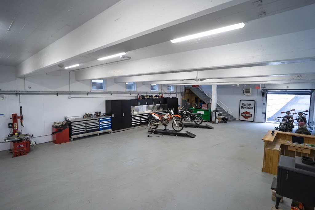 Garage Sheriff | 31 Chemin Cameron, Bolton-Est, QC J0E 1G0, Canada | Phone: (450) 530-4044