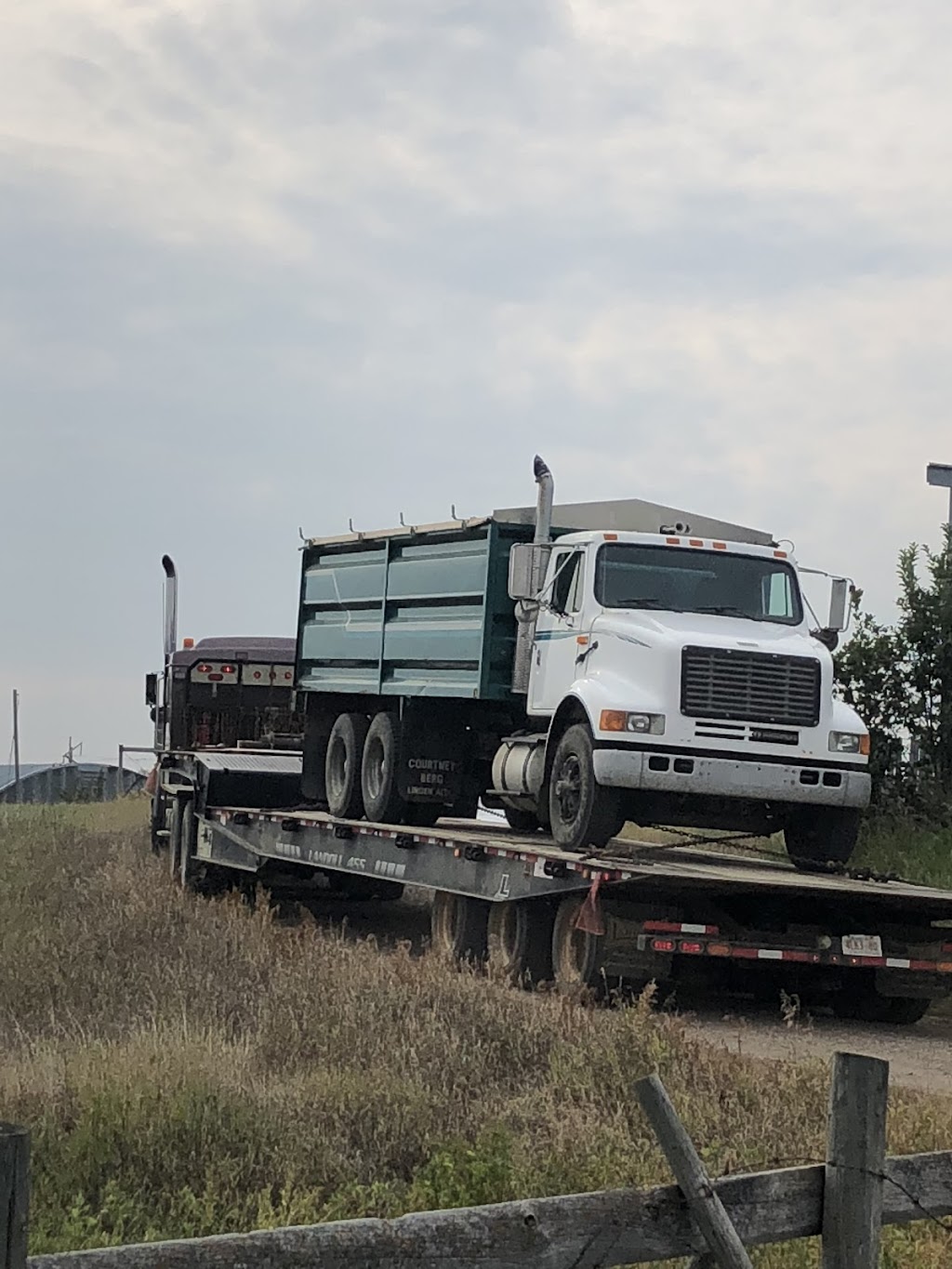 Fastimes Towing Inc. | 4604 40 St, Stettler, AB T0C 2L0, Canada | Phone: (403) 740-3763