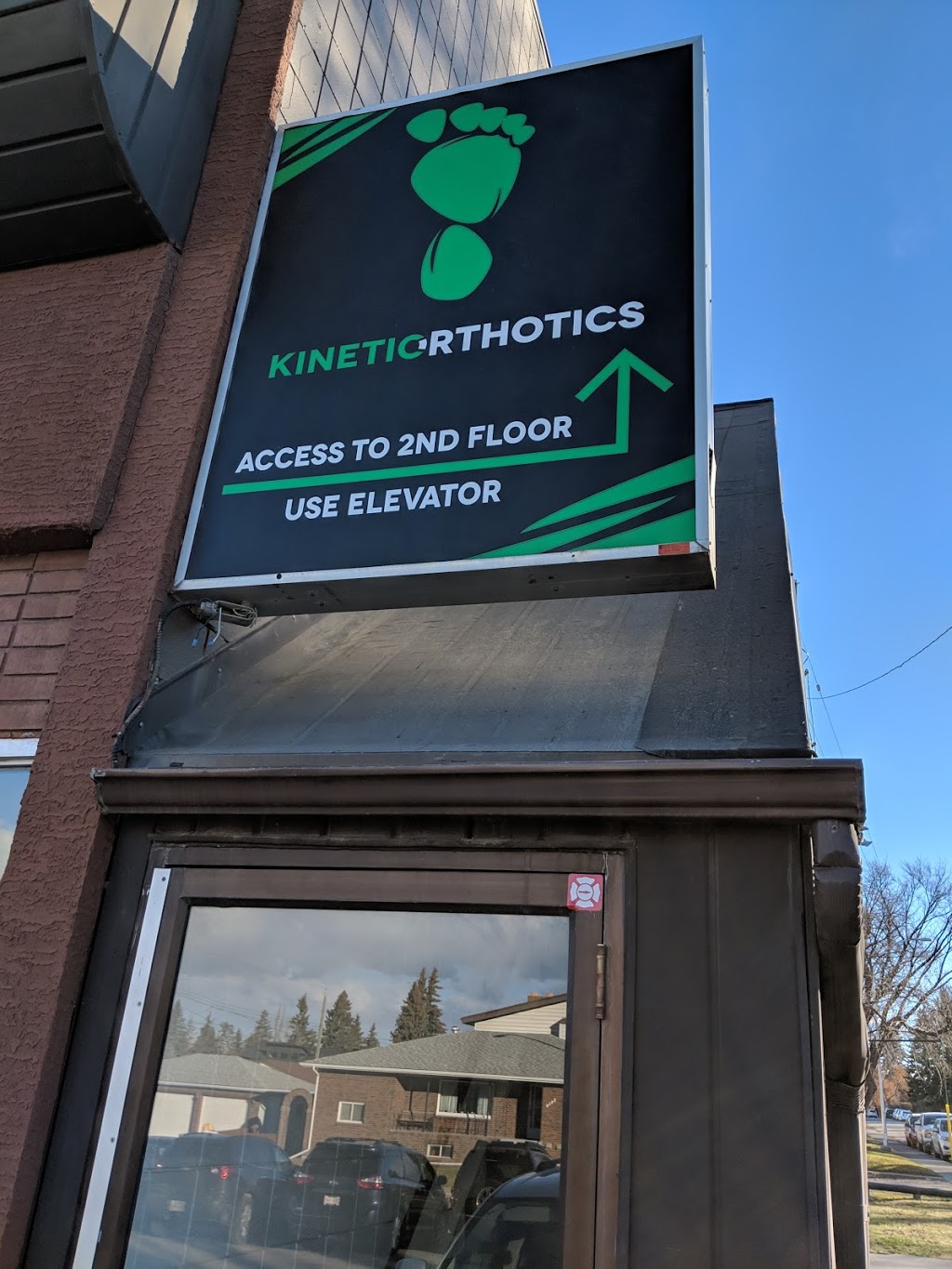 Kinetic Orthotics | 3425 26 Ave SW #201, Calgary, AB T3E 0N3, Canada | Phone: (587) 353-3883