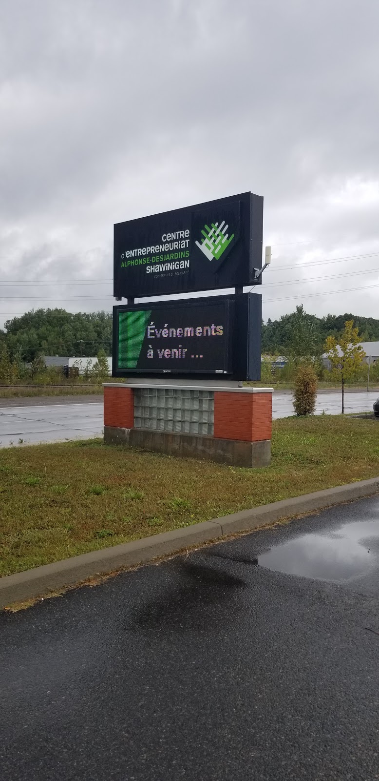 Centre Dentrepreneuriat Alphonse-Desjardins Shawinigan | 1250 Av. de la Station, Shawinigan, QC G9N 8K9, Canada | Phone: (819) 537-8181