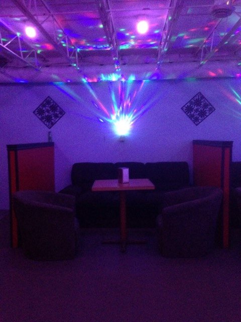 Kings Lounge Hookah Bar . ( entrance at back) | 866 Mohawk Rd E, Hamilton, ON L8T 2R5, Canada | Phone: (289) 684-6112