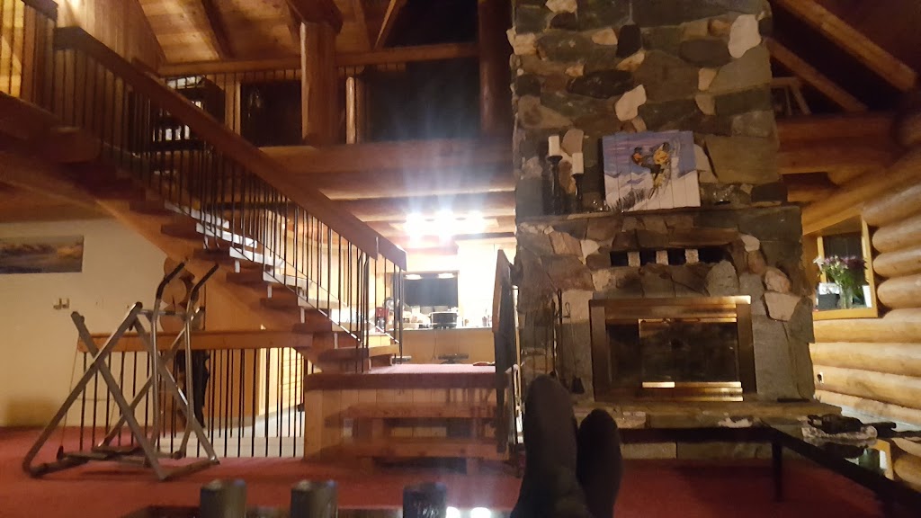 Rob Alfords Mt Mackenzie Log Chalet | 1800 Westerburg Rd, Revelstoke, BC V0E 2S1, Canada | Phone: (250) 814-8540