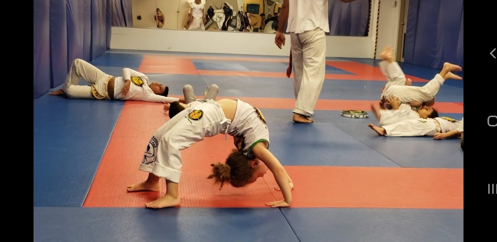 Axé Capoeira Killarney | 6260 Killarney St, Vancouver, BC V5S 2X7, Canada | Phone: (604) 537-8943