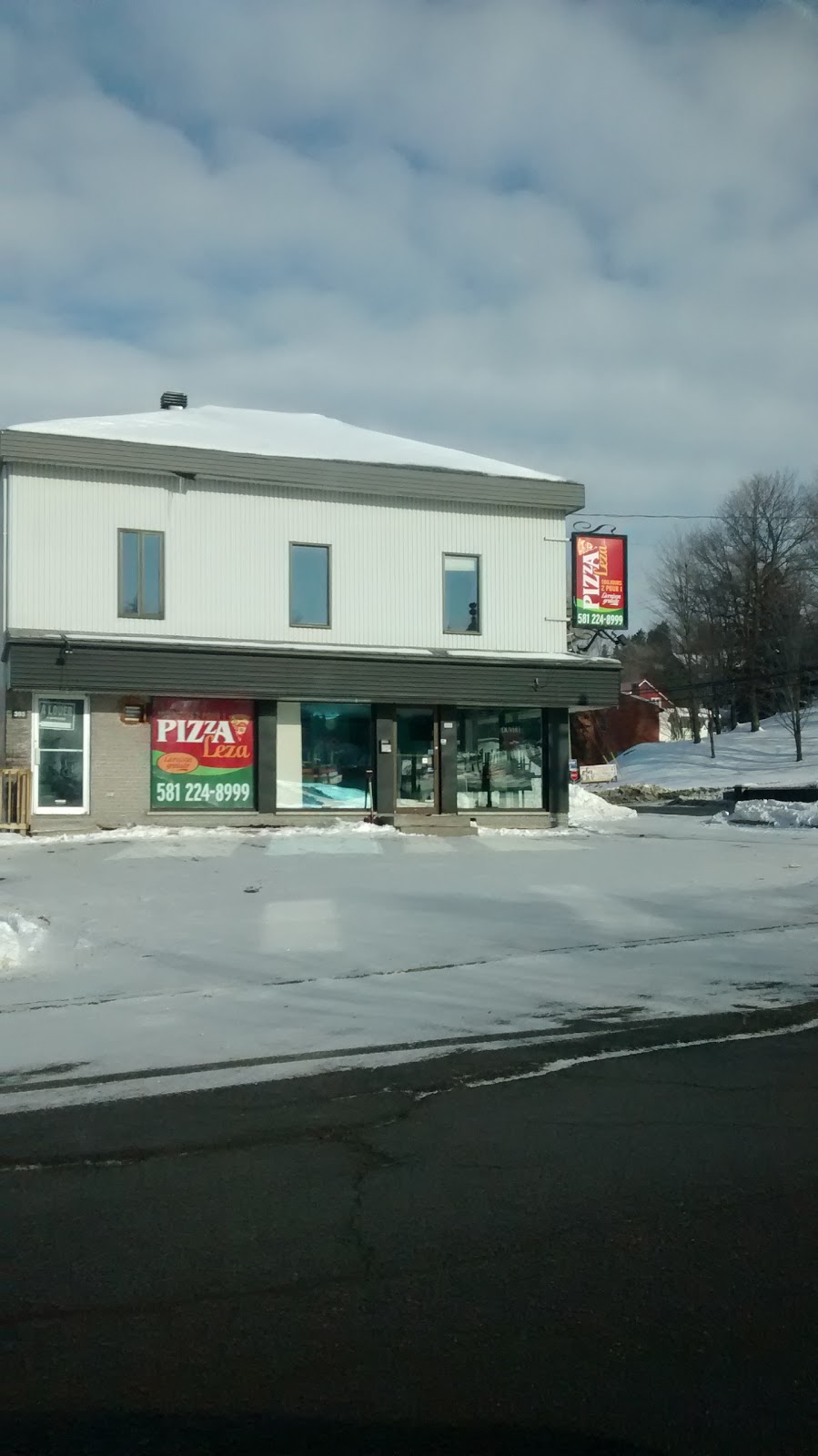 Pizza Leza | 395 Avenue Marguerite-Bourgeoys, Sainte-Marie, QC G6E 4G8, Canada | Phone: (581) 224-8999