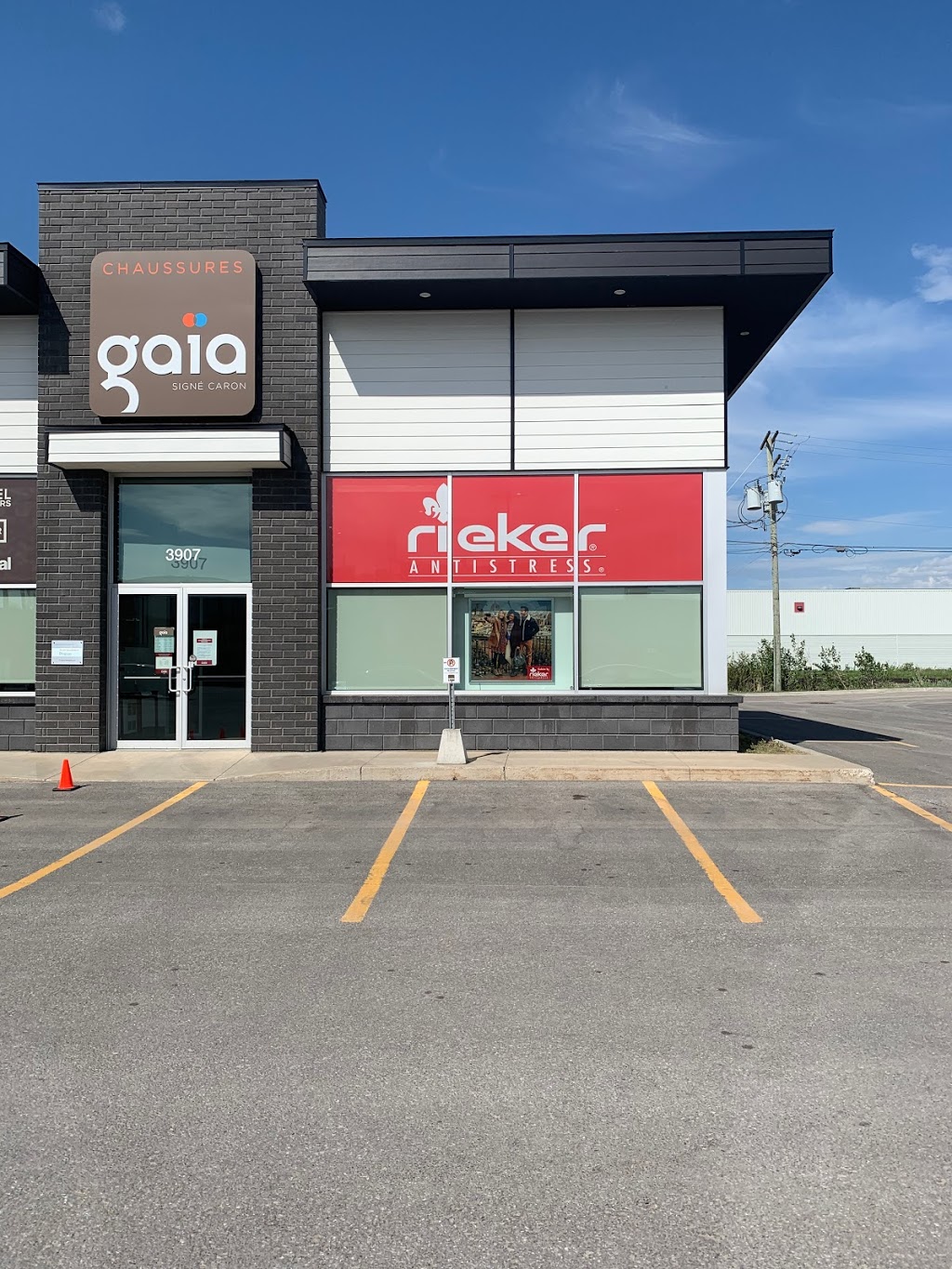 Chaussures Gaïa | 3907 Rue Bellefeuille, Trois-Rivières, QC G9A 6K8, Canada | Phone: (819) 373-1800