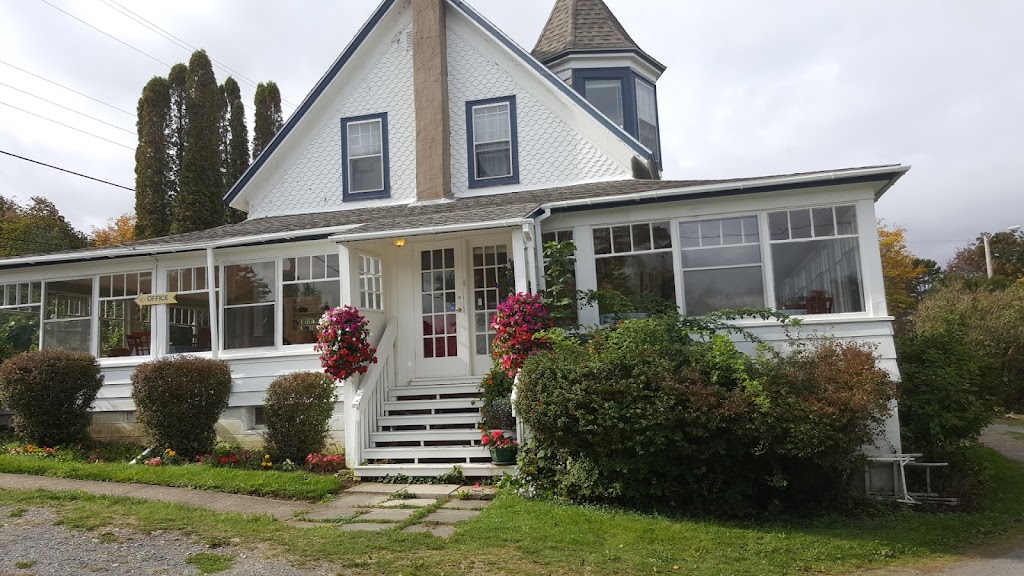 Hedley House By The Sea | 375 Nova Scotia Trunk 1, Smiths Cove, NS B0S 1S0, Canada | Phone: (902) 245-2500