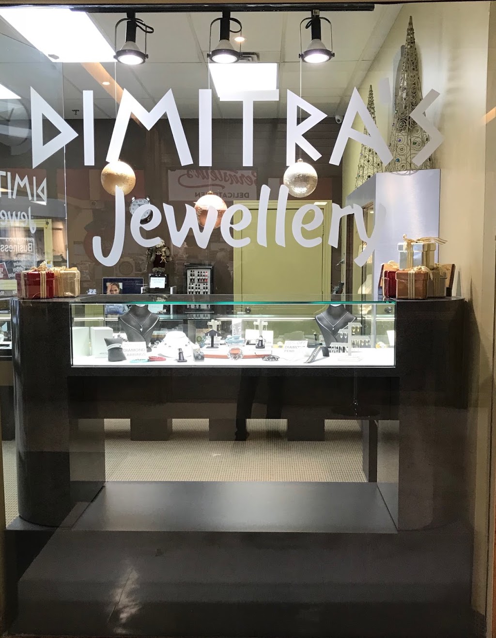 Dimitra’s Jewellery | 3-1700 Corydon Ave, Winnipeg, MB R3N 0K1, Canada | Phone: (204) 477-4653