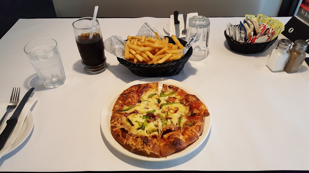 Restaurant St-Jean Pizzeria | 10 Rue Jacques-Cartier S, Saint-Jean-sur-Richelieu, QC J3B 6S4, Canada | Phone: (450) 347-5348