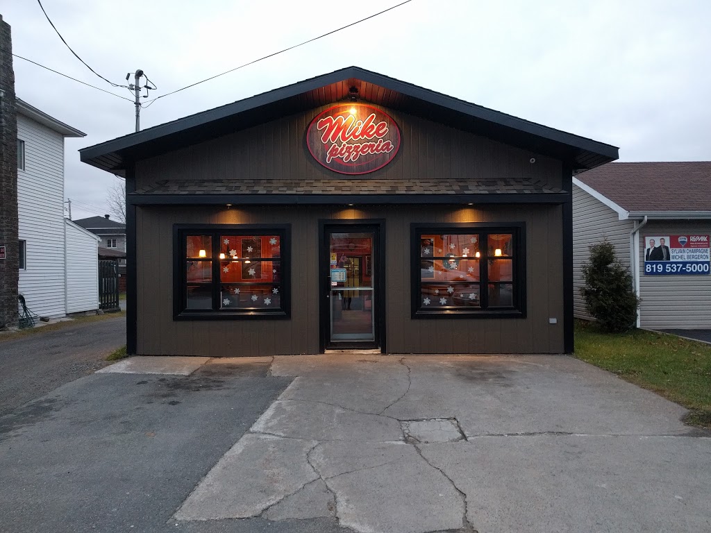 Mike Pizzeria | 370 205e Rue, Saint-Georges, QC G9T 5C9, Canada | Phone: (819) 538-0714