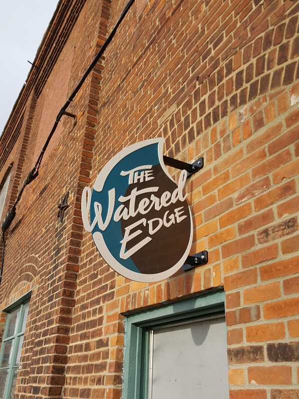 The Watered Edge | 760 Gillard St, Wallaceburg, ON N8A 4Z5, Canada | Phone: (519) 627-6000