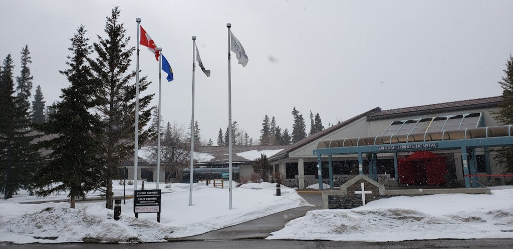 Banff Mineral Springs Hospital Emergency Room | 305 Lynx St, Banff, AB T1L 1H7, Canada | Phone: (403) 762-2222