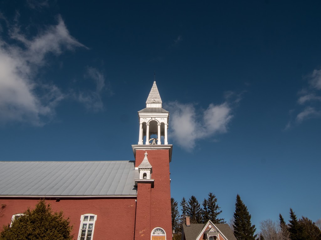 Eglise St-Edouard | 366 Chemin Knowlton, Knowlton, QC J0E 1V0, Canada | Phone: (450) 242-2646