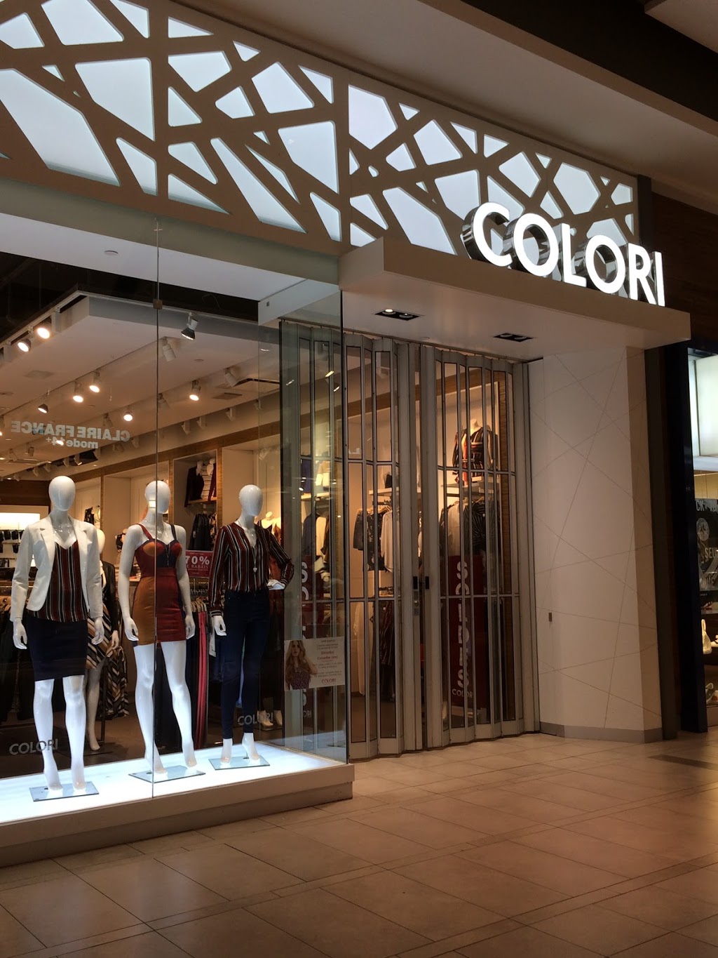 Colori | 3035 Boulevard le Carrefour, Laval, QC H7T 1C8, Canada | Phone: (450) 973-4545