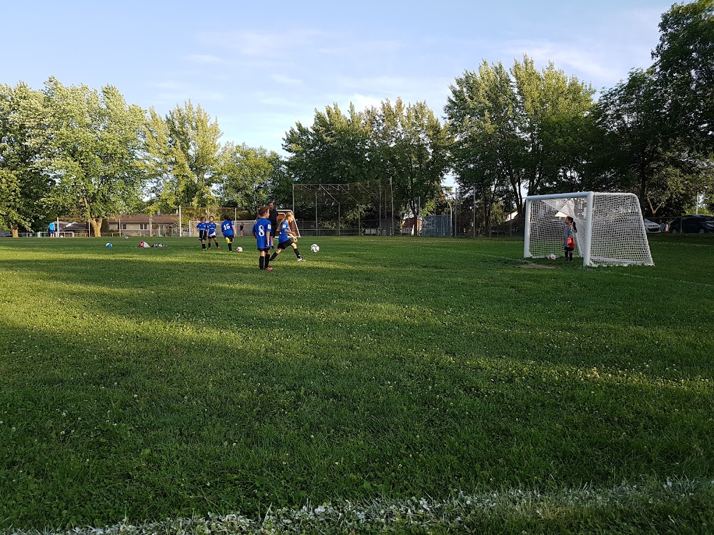 Soccer field | 7374 Rue Lachance, Laval, QC H7A 2N6, Canada | Phone: (450) 978-8000