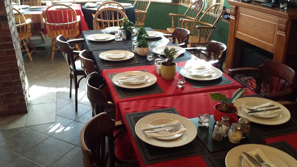 La Casa Nostra Ristorante | 230 Bay, Thunder Bay, ON P7B 1R2, Canada | Phone: (807) 767-2013