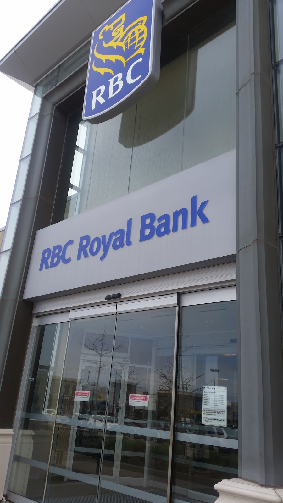 RBC Royal Bank | 18273 Yonge St, East Gwillimbury, ON L9N 0A2, Canada | Phone: (905) 895-8382