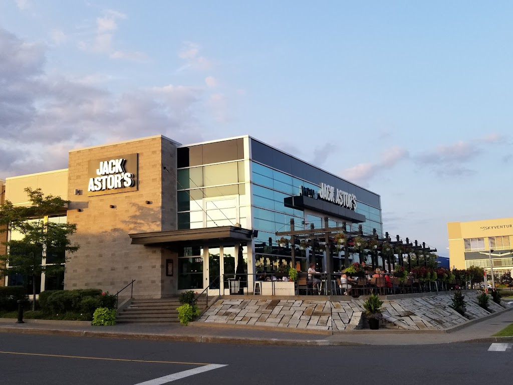 Jack Astors Bar & Grill Laval | 1820, av. Pierre-Péladeau local FA01, Laval, QC H7T 2Z1, Canada | Phone: (450) 681-6683