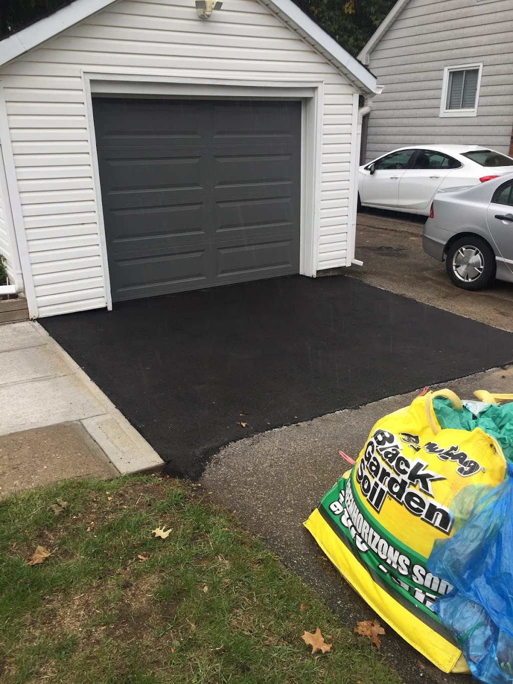 Mikes Paving Sealing and Repairs | 107 Forest Rd, Brantford, ON N3S 7L5, Canada | Phone: (519) 751-4759