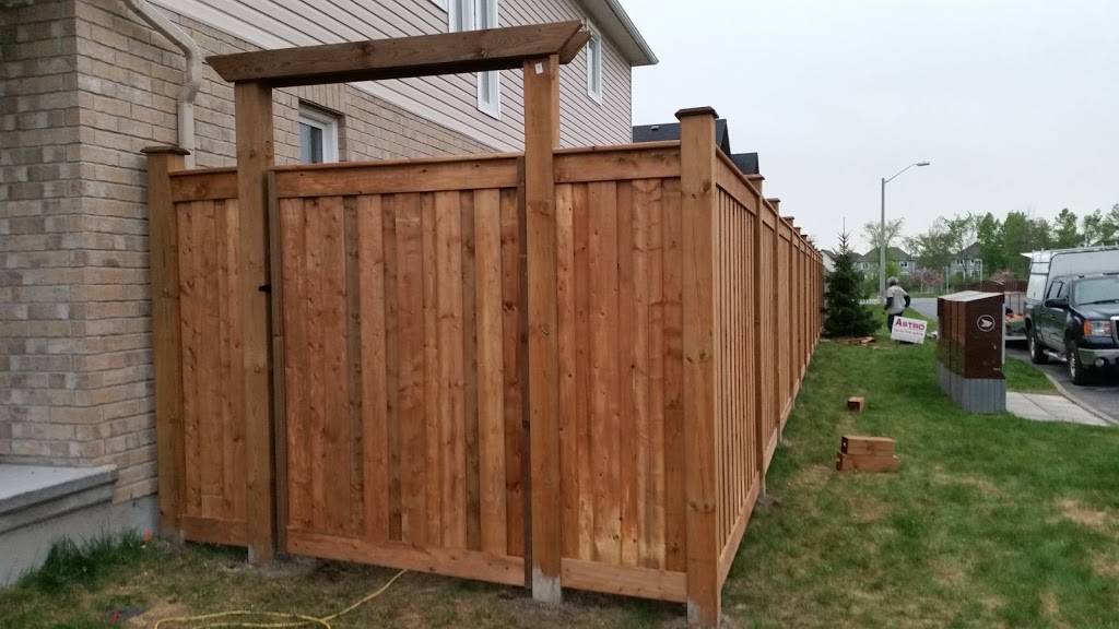 Astro Fence | 1384 Gosset St, Gloucester, ON K1B 3P6, Canada | Phone: (613) 745-6074