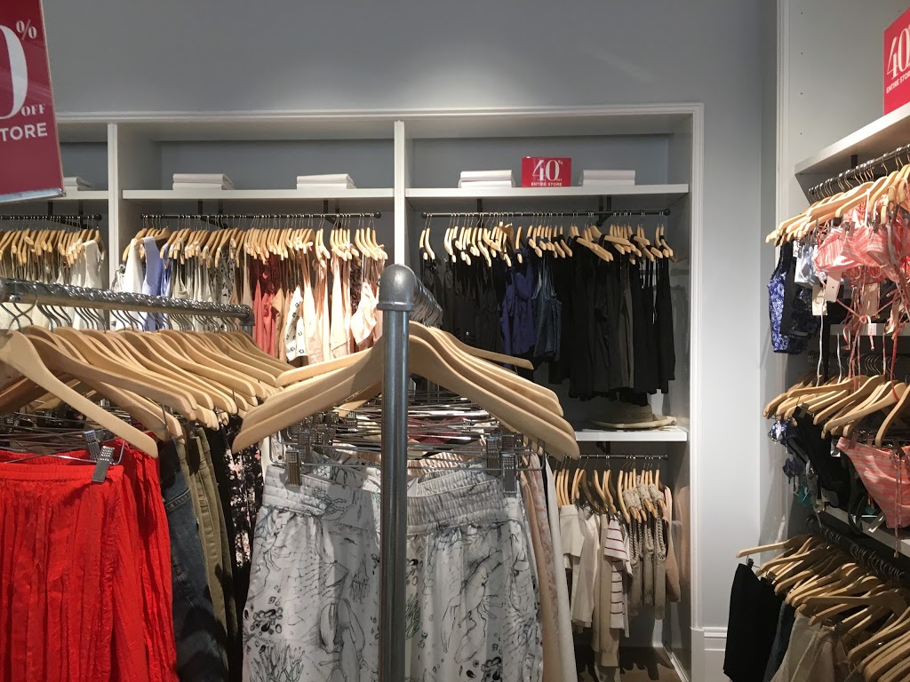 Club Monaco McArthur Glen - Outlet | 7899 Templeton Station Rd, Vancouver, BC V7B 0B7, Canada | Phone: (604) 278-0417