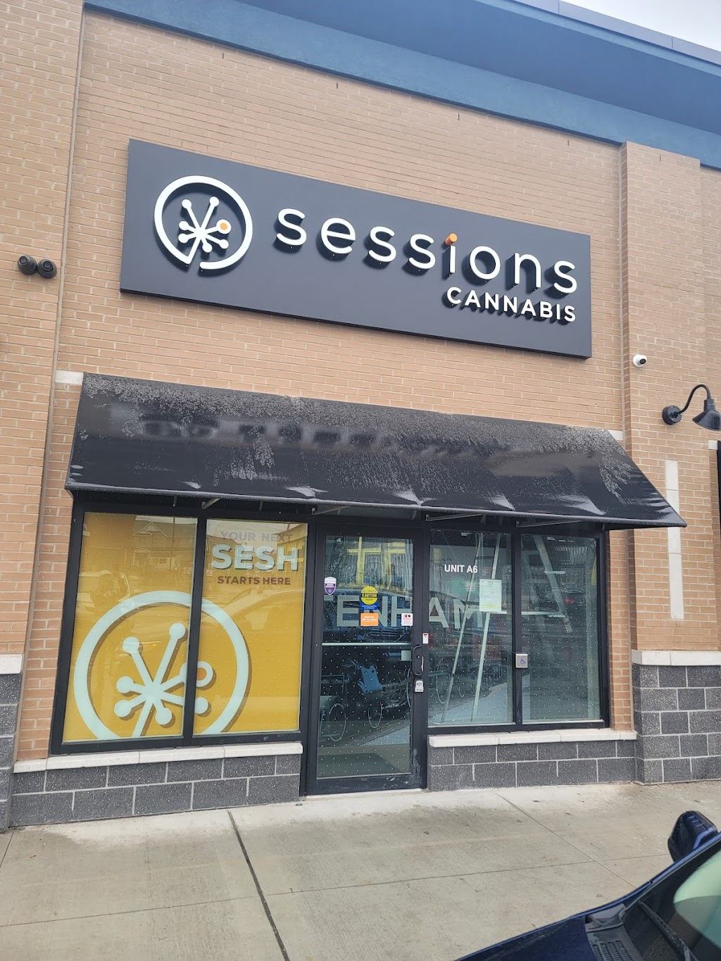 Sessions Cannabis Tottenham | 130 Mill St E Unit #6, Tottenham, ON L0G 1W0, Canada | Phone: (705) 440-6866