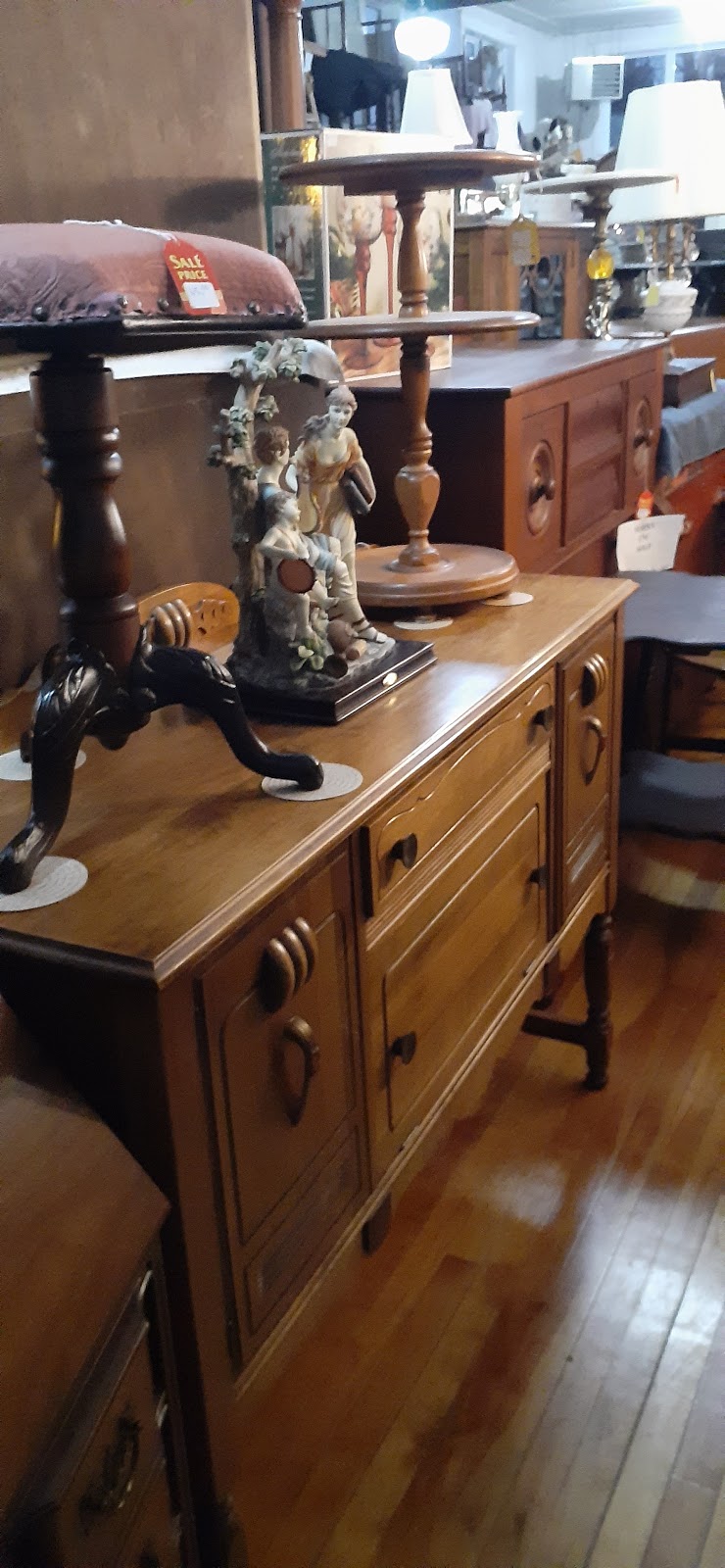 Lone Wolf Antiques & More | 258 Josephine St, Wingham, ON N0G 2W0, Canada | Phone: (519) 912-1210