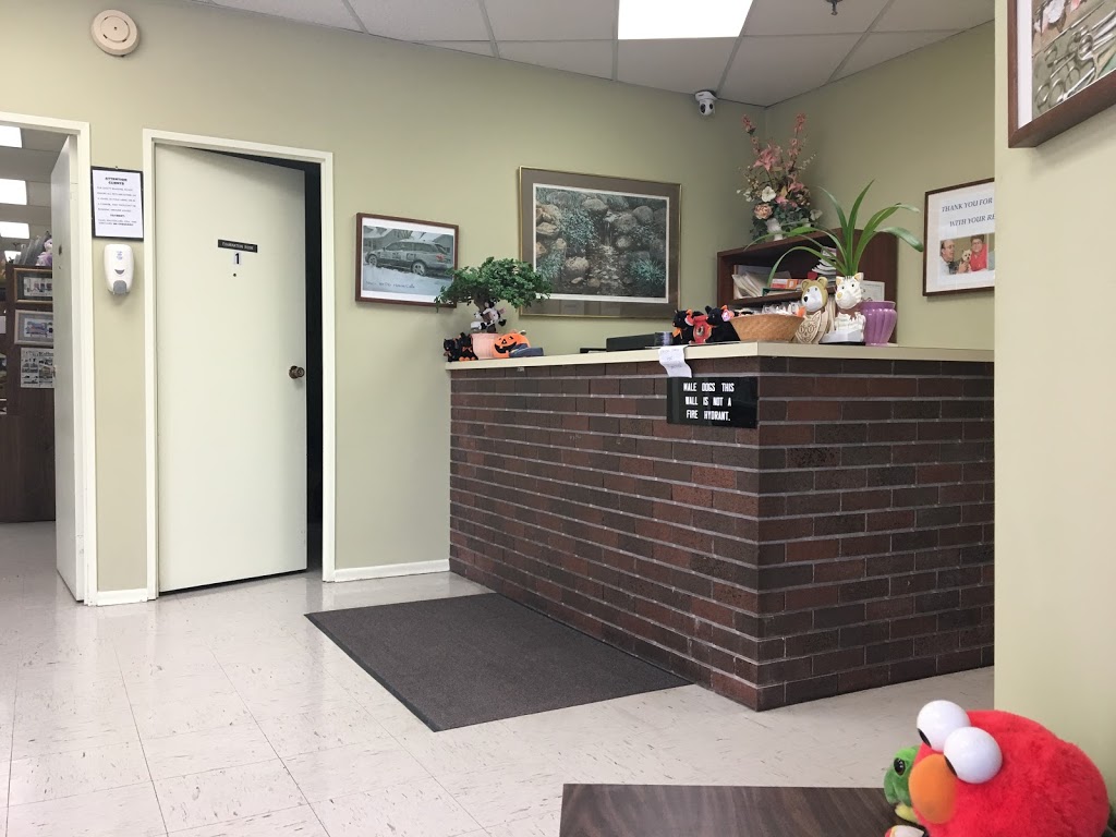 Hofmann Veterinary Clinic | 1917 Albion Rd, Etobicoke, ON M9W 5S8, Canada | Phone: (416) 675-1790