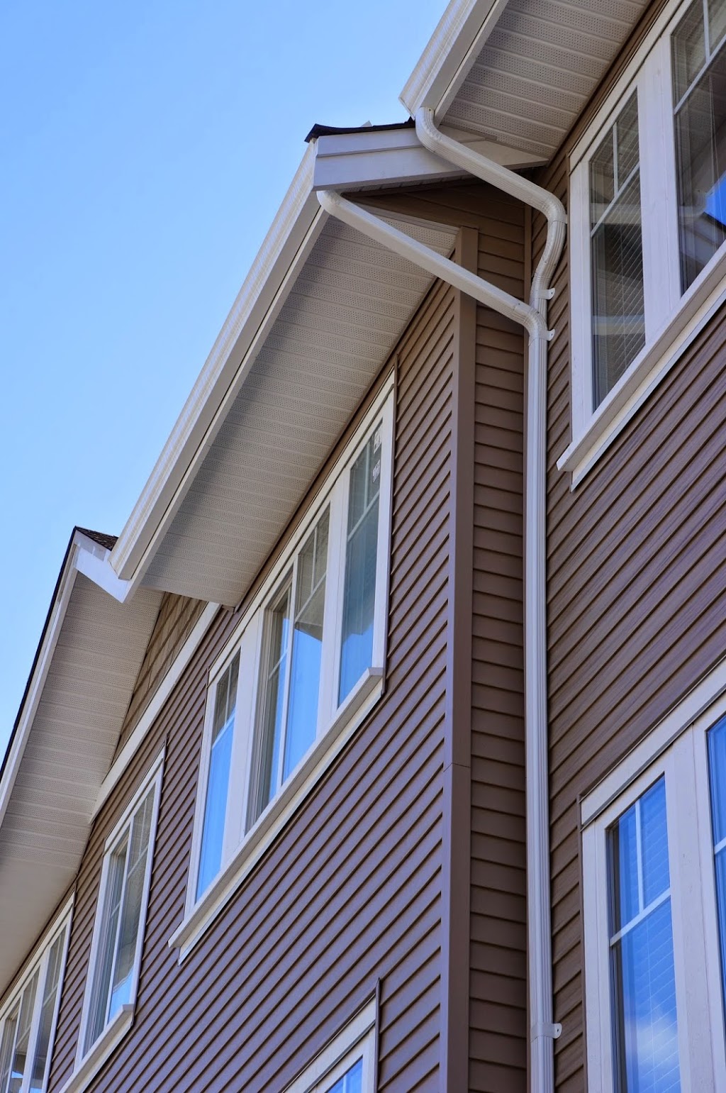 MHC Gutters Port Coquitlam | 1225 Kingsway Ave, Port Coquitlam, BC V3C 1S2, Canada | Phone: (604) 552-4866