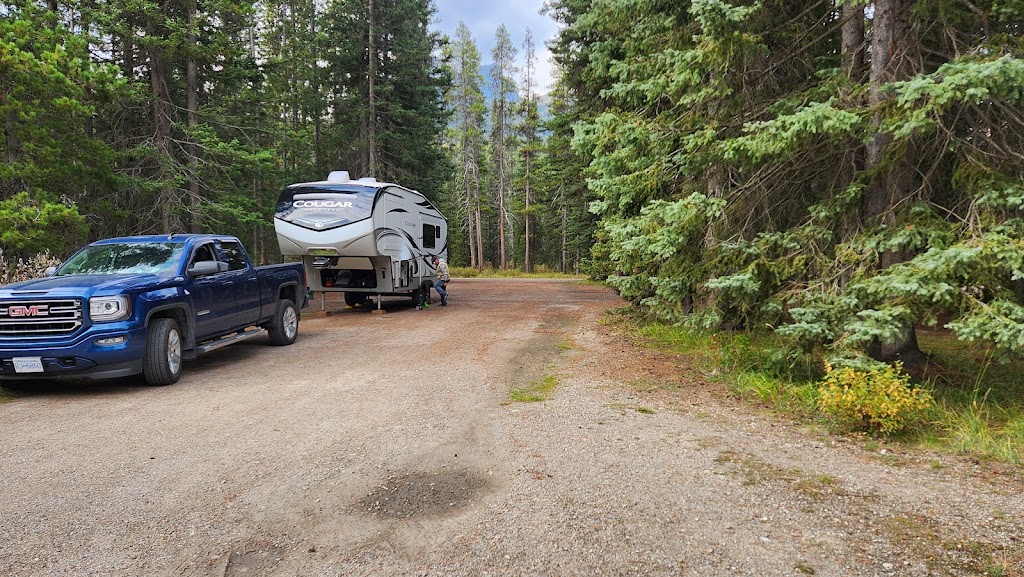 Lake Louise Hardsided Campground | Fairview Rd, Lake Louise, AB T0L, Canada | Phone: (877) 737-3783