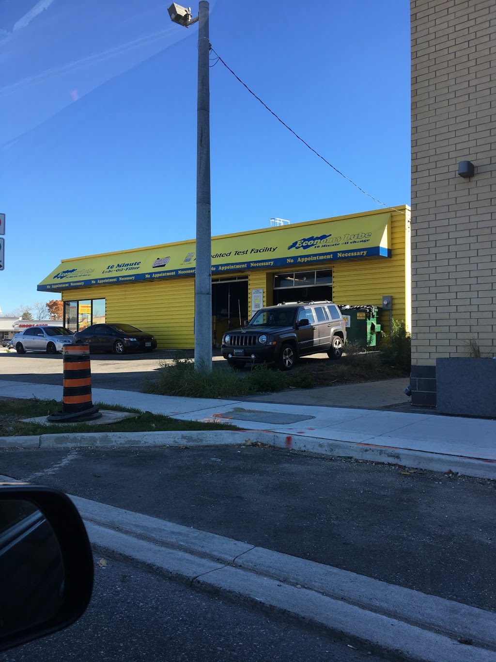 Economy Lube and Tire | 87 Gordon St, Guelph, ON N1H 4H7, Canada | Phone: (519) 823-9515