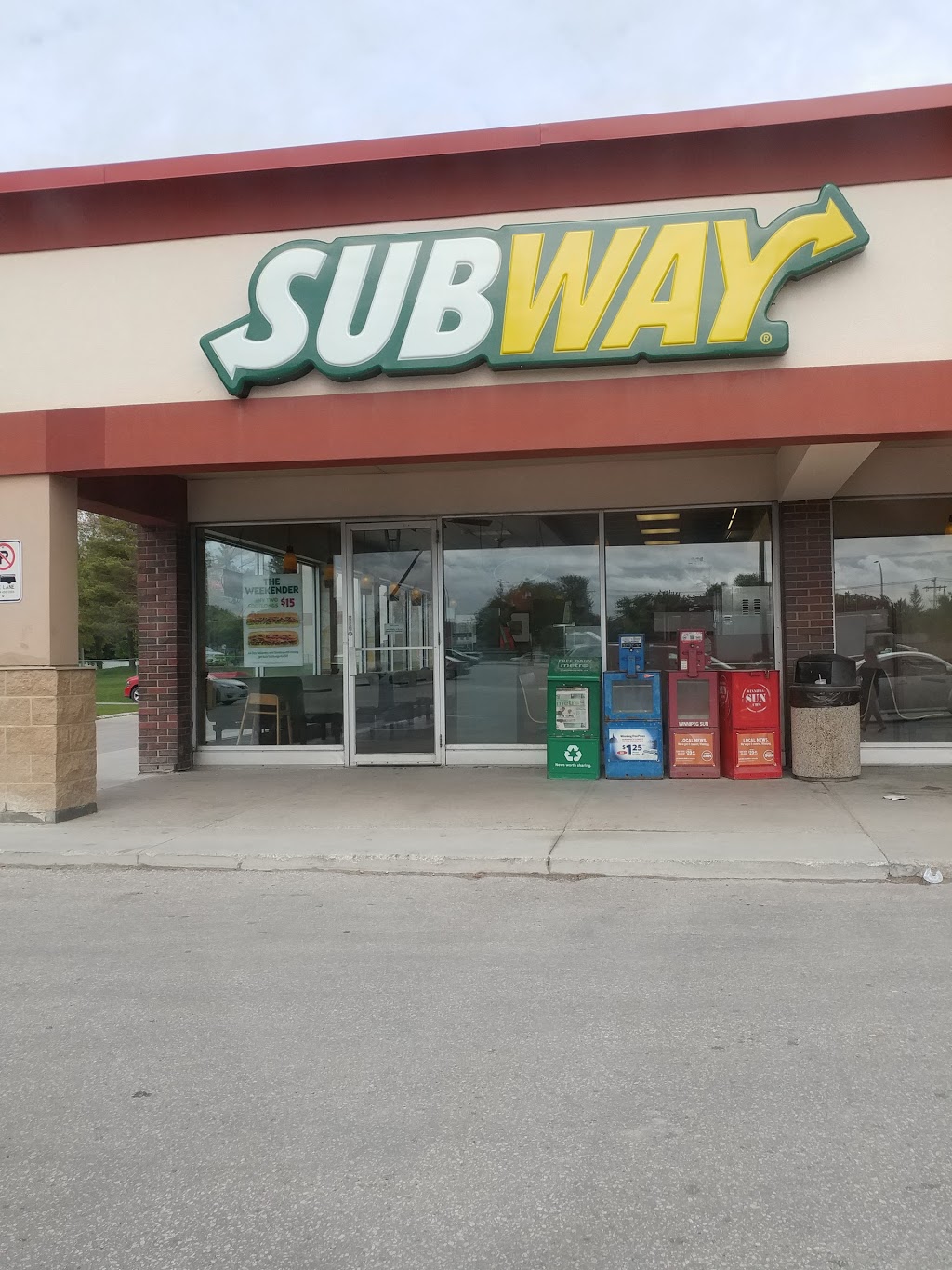 Subway | Moray Plaza, 2389 Ness Ave, Winnipeg, MB R3J 1A5, Canada | Phone: (204) 988-4505