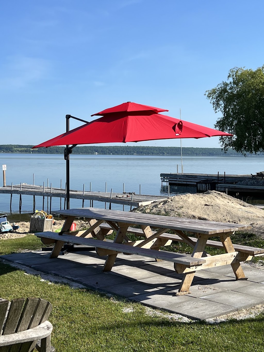 N This On The Bay Lower Vacation Suite | 123 Wilson Dr, Wiarton, ON N0H 2T0, Canada | Phone: (519) 574-8600